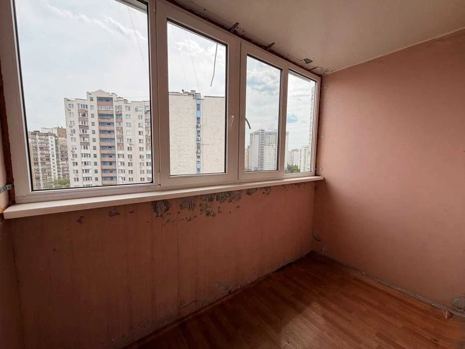 Без Комісії! Продаж 2 кімн. квартири вул. Драгоманова, Позня