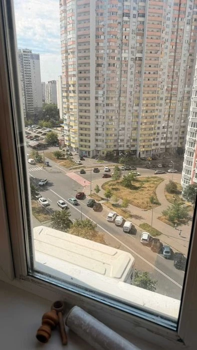 Без Комісії! Продаж 2 кімн. квартири вул. Драгоманова, Позня