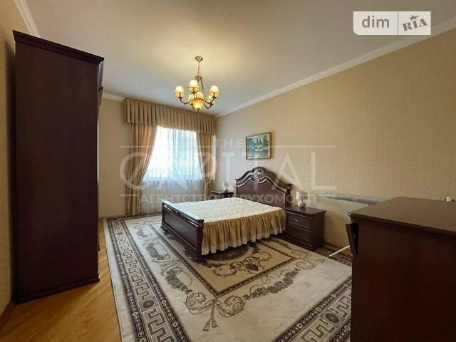 Sale of 4-room apartment 188.3 sq. m. on 13A Staronavodnytska Street