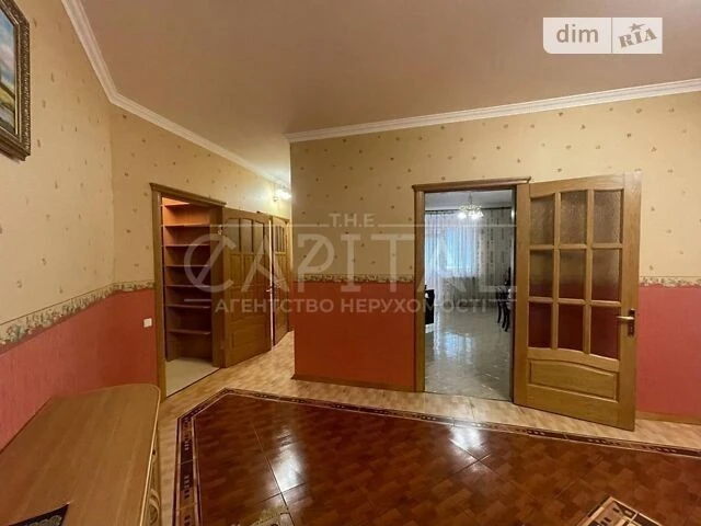 Sale of 4-room apartment 188.3 sq. m. on 13A Staronavodnytska Street