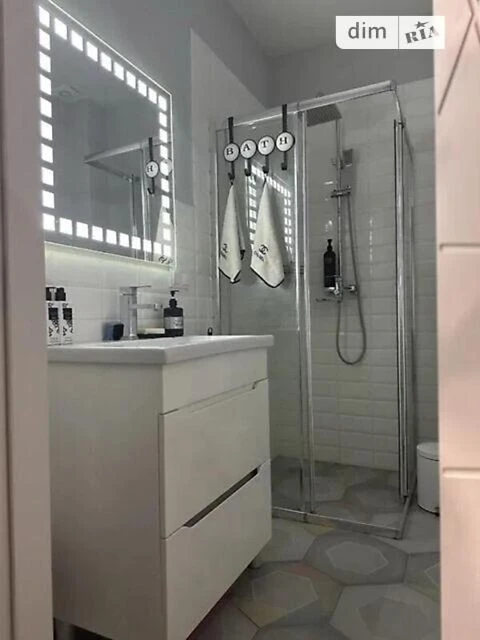 Продаж 1к квартири 323 кв. м на вул. Регенераторна 4 • ID 34