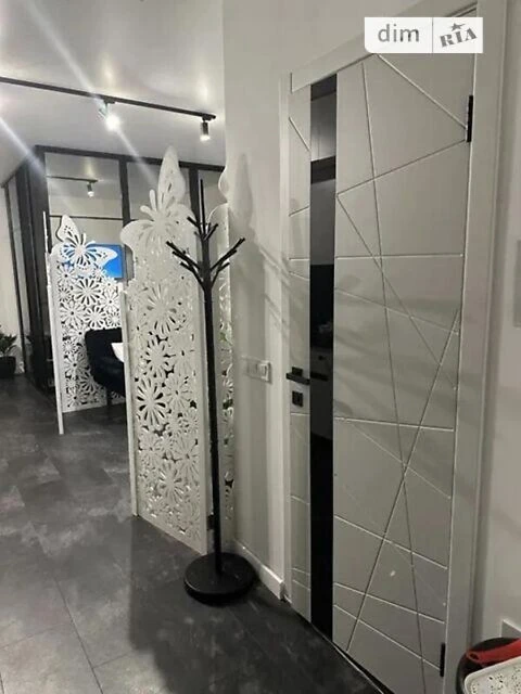Продаж 1к квартири 323 кв. м на вул. Регенераторна 4 • ID 34