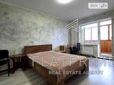 Продаж 3к квартири 74.6 кв. м на вул. Ревуцького 44 • ID 347