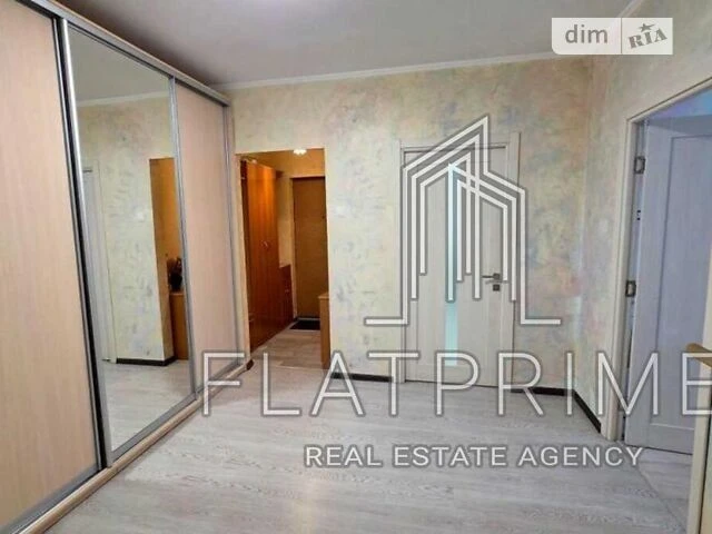 Продаж 3к квартири 74.6 кв. м на вул. Ревуцького 44 • ID 347
