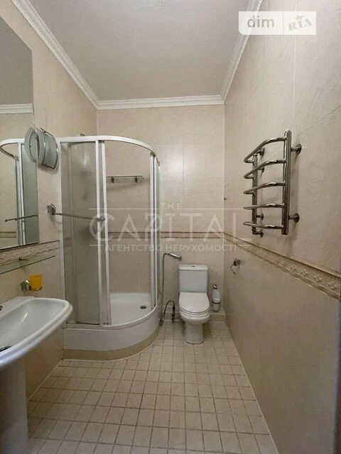 Sale of 4-room apartment 188.3 sq. m. on 13A Staronavodnytska Street