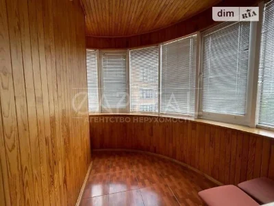 Sale of 4-room apartment 188.3 sq. m. on 13A Staronavodnytska Street
