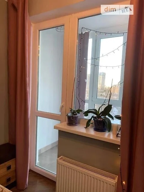 Sale of 1-room apartment 34 sq. m on Ivan Vyhovskogo St. 10K •