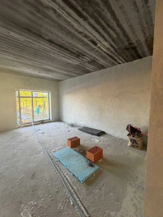 Продаж тауну в Опришівцях