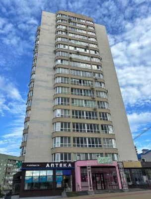 Продаж  3- кімнатної квартири