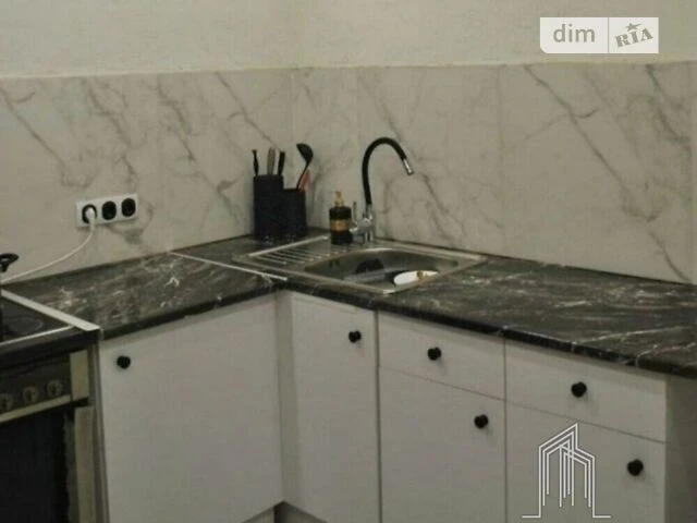 Продаж 1к квартири 32 кв. м на просп. Голосіївський 21 • ID