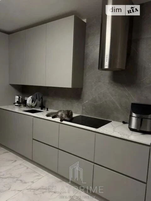 Продаж 2к квартири 68 кв. м на вул. Академіка Заболотного 1В
