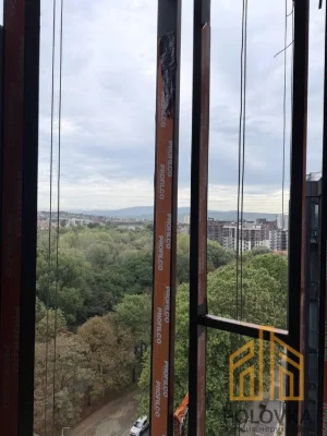 Продаж 2-кімнатної квартири в ЖК Уж таверс