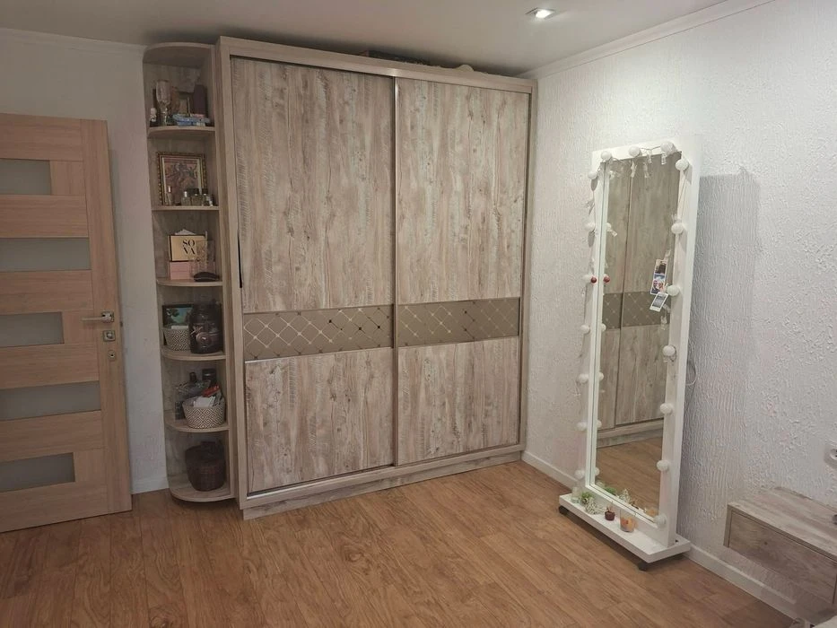 Продаж 2 кім. кв. Проспект Миру