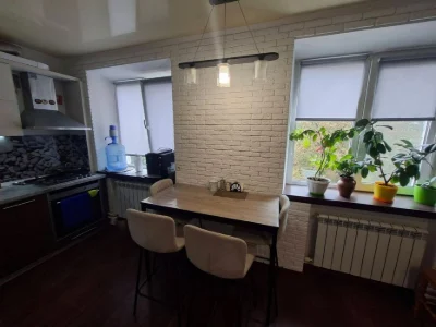 Продаж 2 кім. кв. Проспект Миру