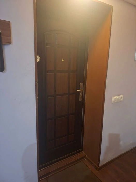 Продаж 2 кім. кв. Проспект Миру
