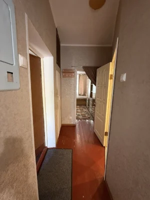 Продам 1-кімнатну квартиру в районі Нива.