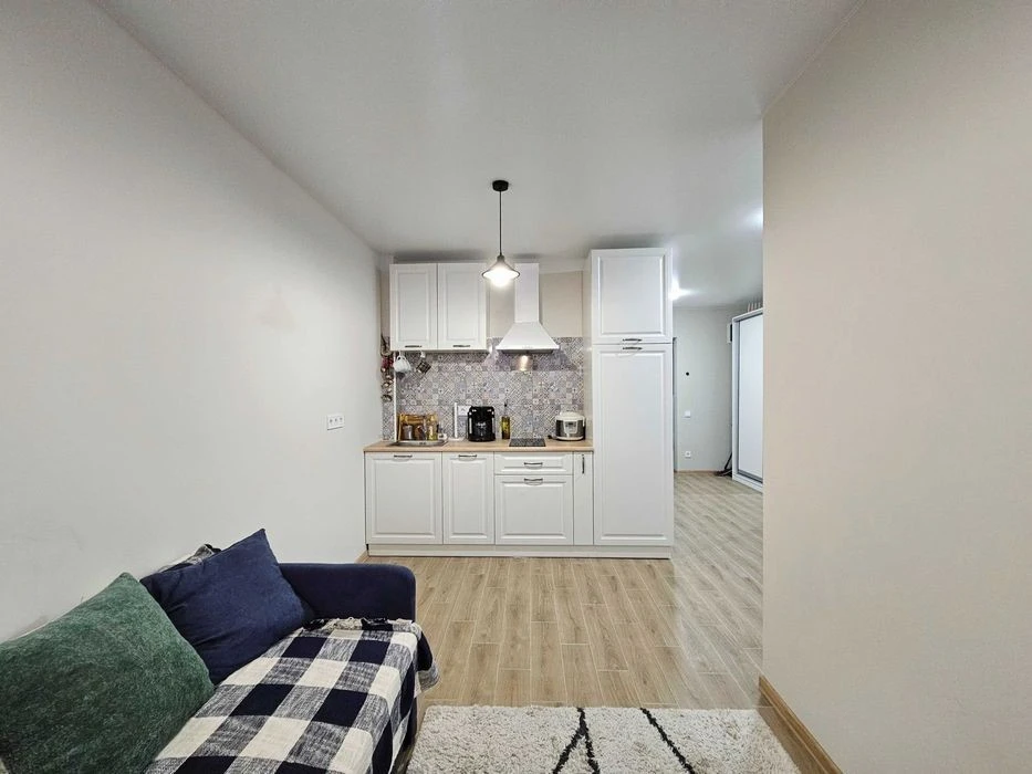WITHOUT% Sale of two-room Studio 37m2 residential complex 4U |m| Akademmistechk