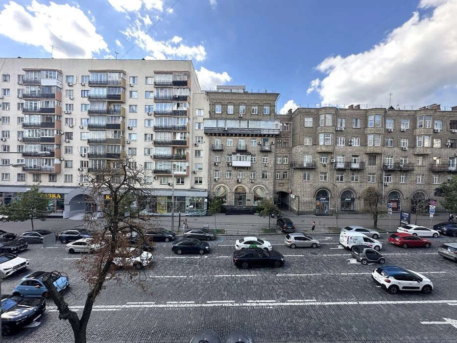 ‼️Продам 3 кімнатну   квартиру  /Центр /вул. Велика Василькі
