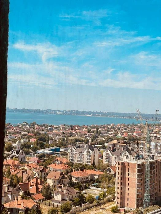 Продам  "євродвушку" в ЖК Острова  з видом на море