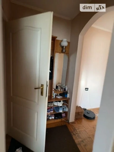 Sale of 3-room apartment 69 sq. m. on Levka Lukyanenka 5 street • ID