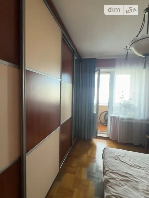 Sale of 3-room apartment 69 sq. m. on Levka Lukyanenka 5 street • ID