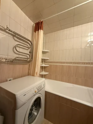 Продается квартира 64 м2 с ремонтом  по ул. Ак. Корольова