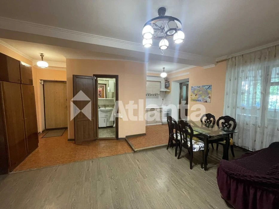 Продам Трикімнатну квартиру Черемушки Малиновського