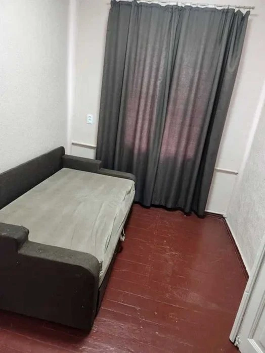Продам дом в Хаджибейском р-не. 90 кв.м. 6 соток. Жилое сост