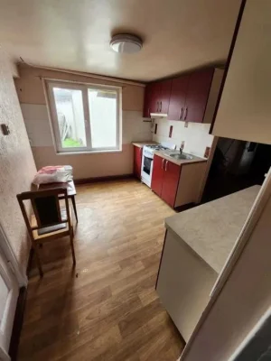 Продам дом в Хаджибейском р-не. 90 кв.м. 6 соток. Жилое сост