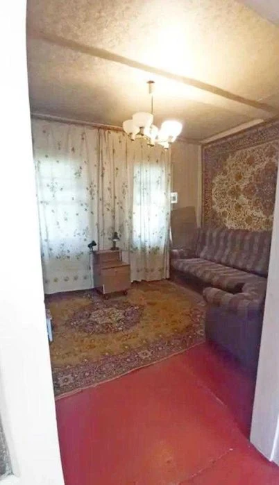 Продам будинок поруч з метро Київська