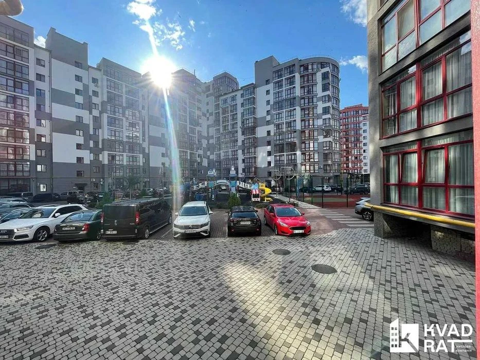 Продаж 3-кімнатної квартири в ЖК сучасного типу