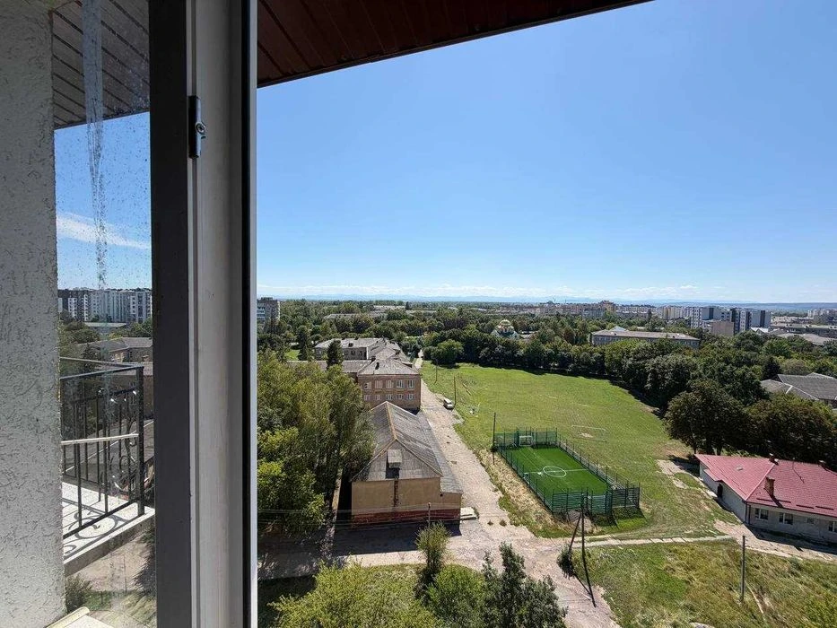 Продам 3-4 кім квартиру вул. Чорновола