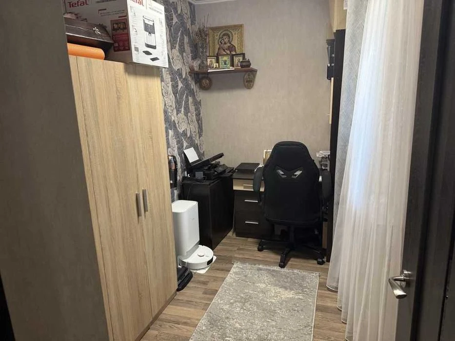 Доглянутий будинок в євроремонті, 4 кімнати, 2 види опалення