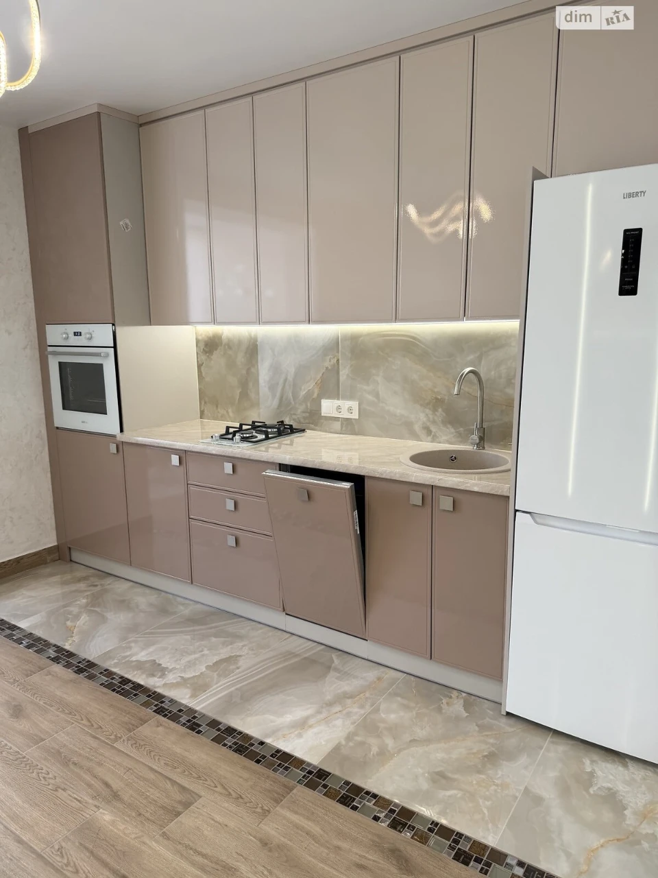 Продаж Квартира Завалля