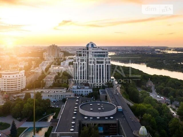 Продажа 3к квартиры 264.34 кв. м по ул. Ивана Мазепы 11Б • I