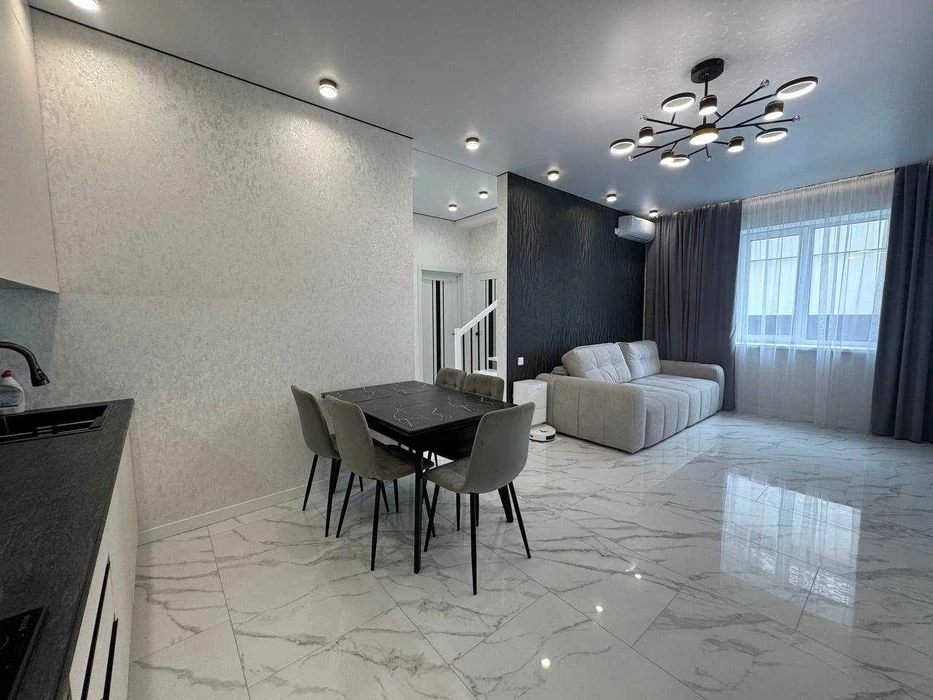 Two-story house with renovation for 4 rooms!