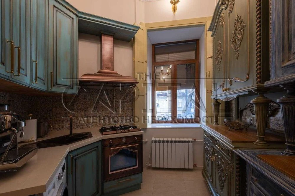 Продаж квартири, вул. Михайлівська, історичний центр
