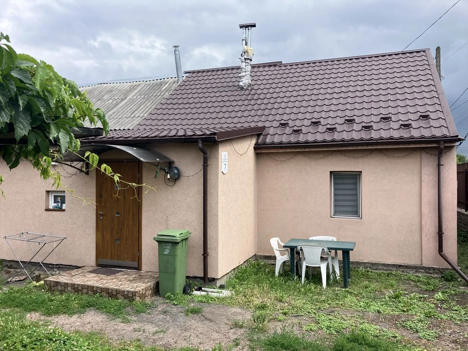 Продаж частини будинку