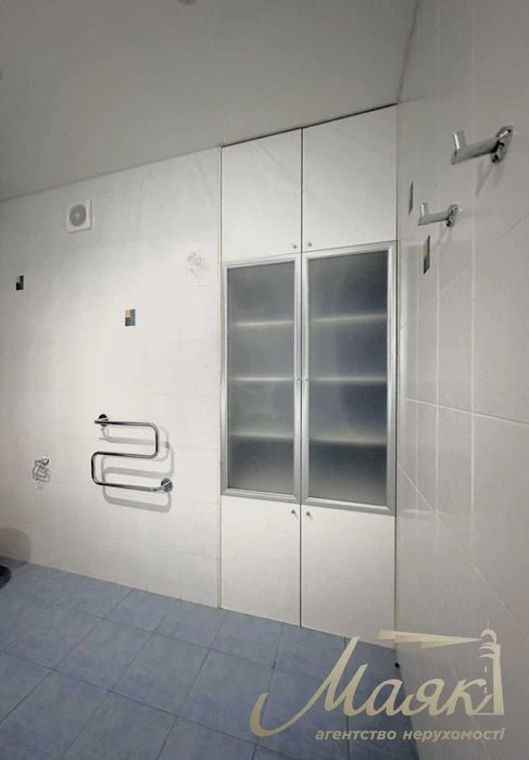 Price reduced! Exclusive 3-room apartment for sale on ul.