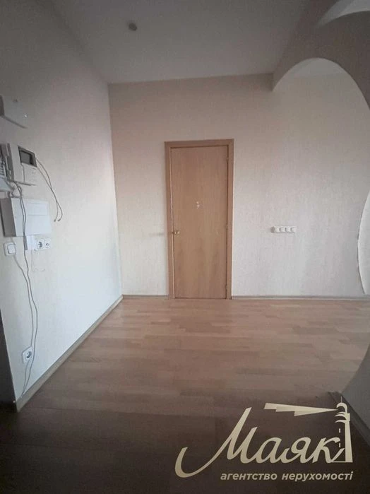 Price reduced! Exclusive 3-room apartment for sale on ul.