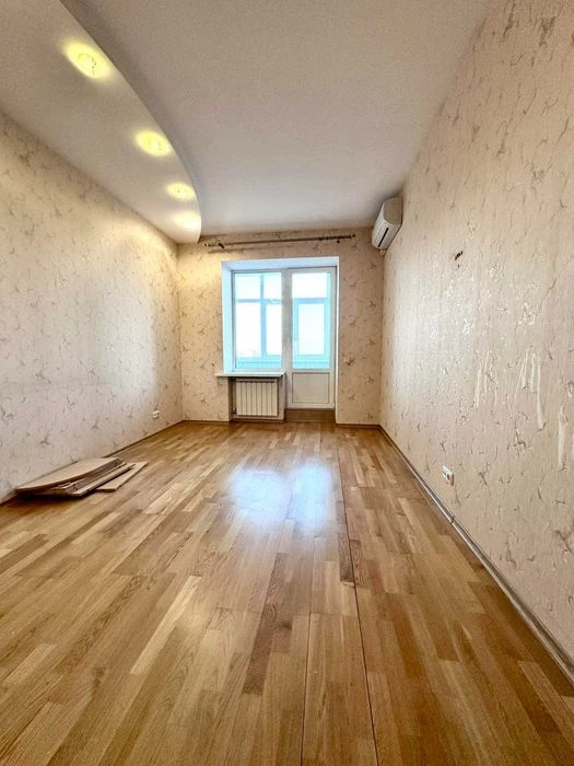 Price reduced! Exclusive 3-room apartment for sale on ul.