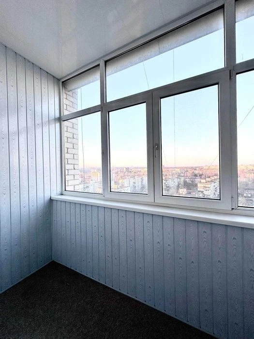 Price reduced! Exclusive 3-room apartment for sale on ul.