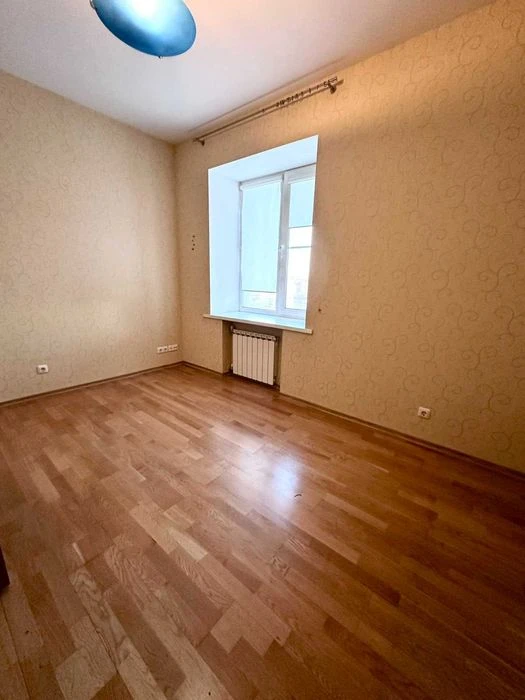 Price reduced! Exclusive 3-room apartment for sale on ul.