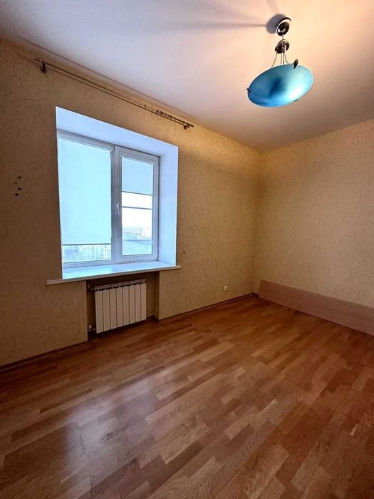 Price reduced! Exclusive 3-room apartment for sale on ul.