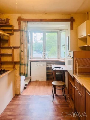 Более 4 комнат-комнатная квартира, 104.40 кв.м