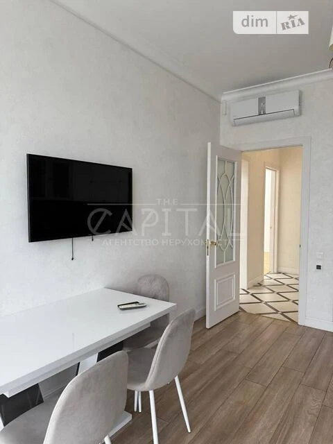 For sale 3-room apartment 150 sq. m on the descent of Klovsky 7A • ID 3468
