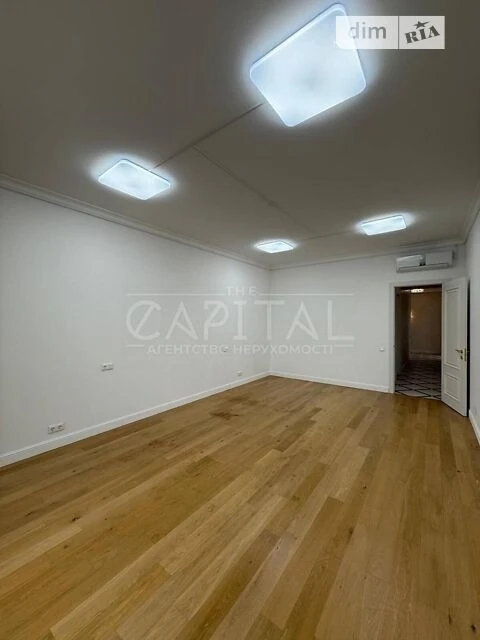 Продаж 3к квартири 150 кв. м на узвіз Кловський 7А • ID 3468