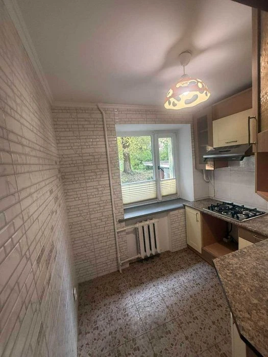 Продаж 2к квартири Дубово SL