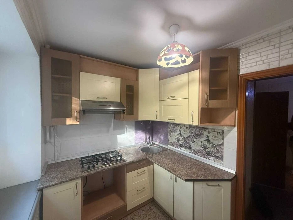 Продаж 2к квартири Дубово SL