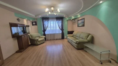 Продам  простору 3 кім, Меблі та техніка